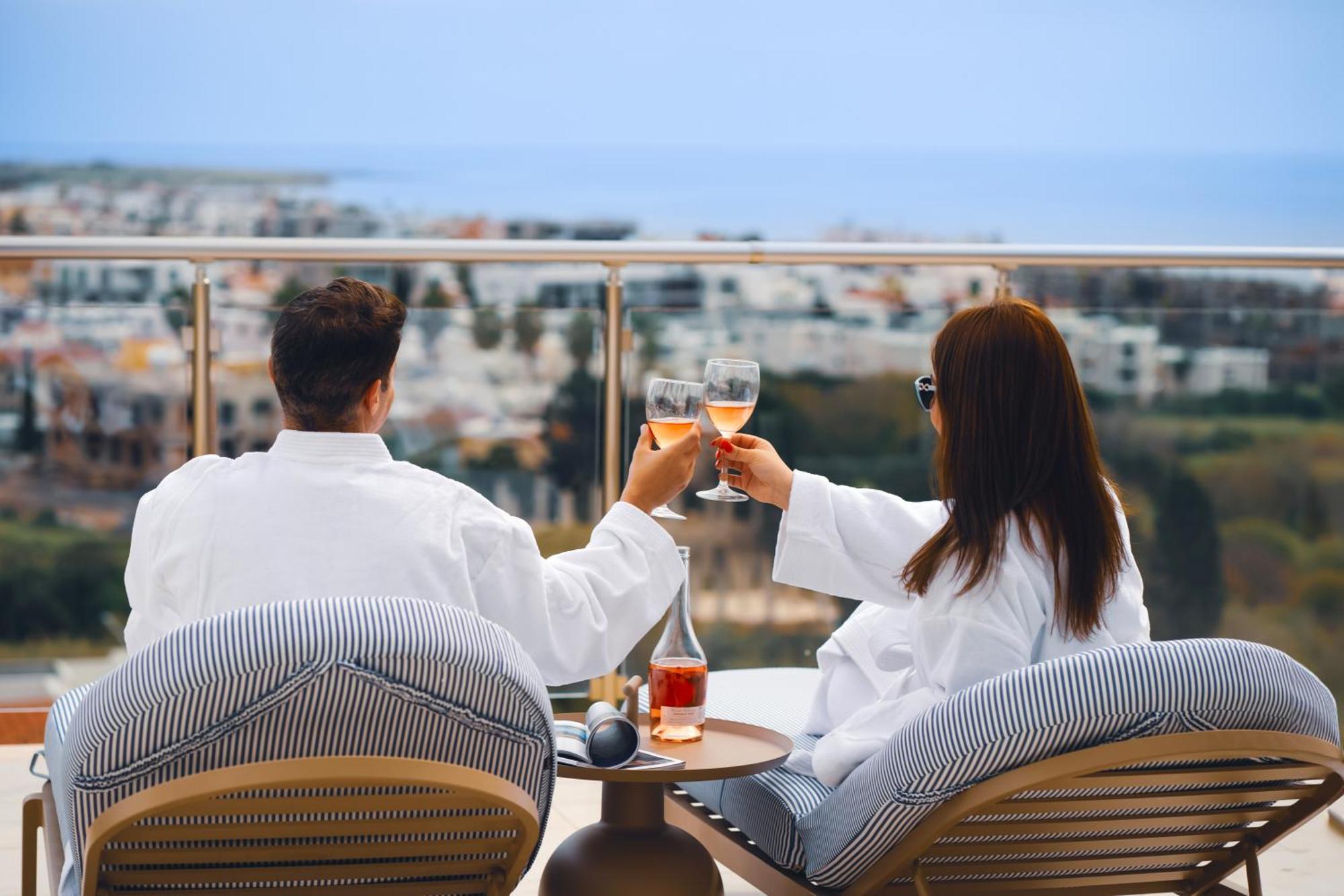 Wellclub - Wellness Family Experience - Seaview Hotel Paphos Luaran gambar