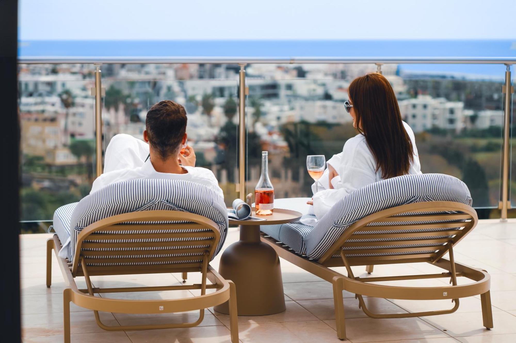 Wellclub - Wellness Family Experience - Seaview Hotel Paphos Luaran gambar