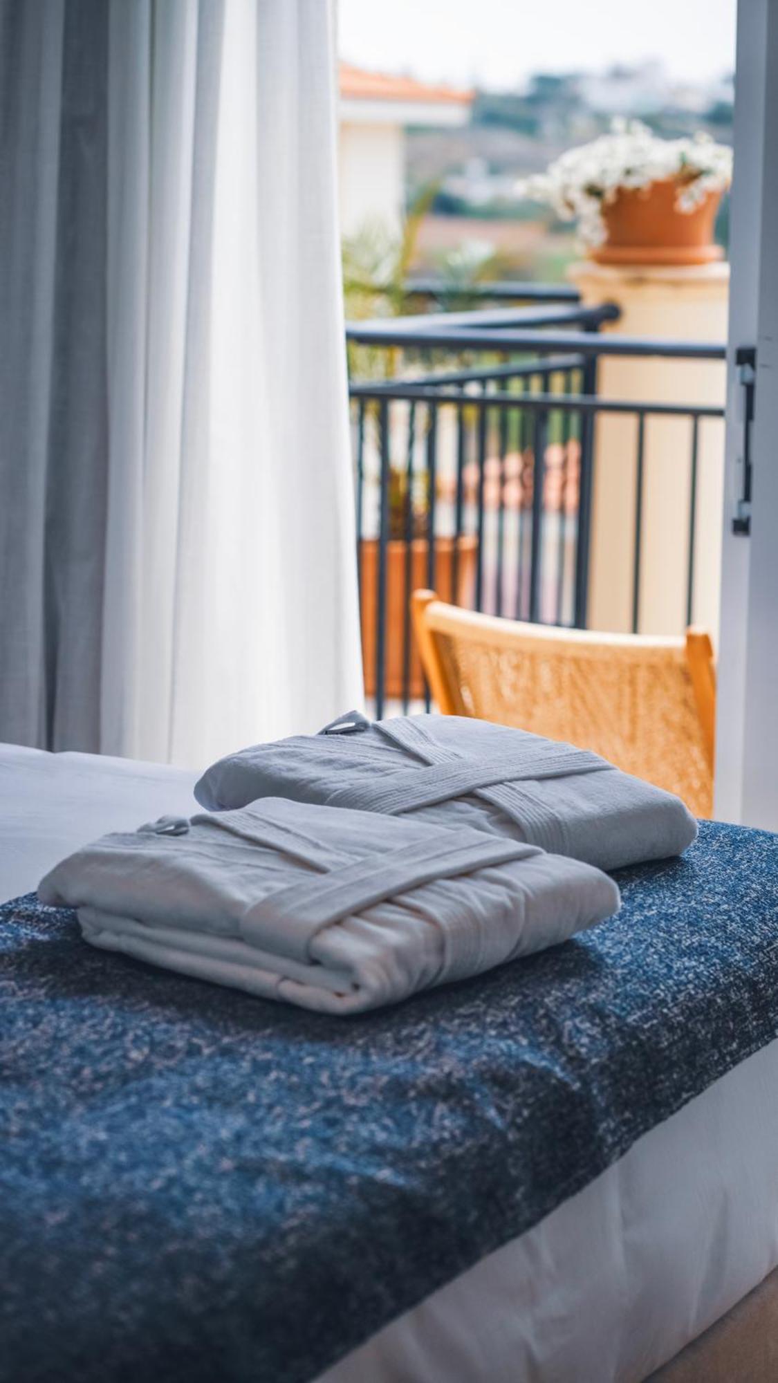 Wellclub - Wellness Family Experience - Seaview Hotel Paphos Luaran gambar